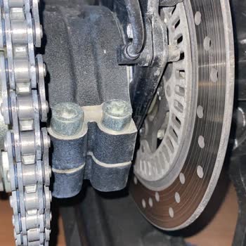 Zincir Germe Aparatı Eksikliği Nedeniyle Motosikletimi Kullanamıyorum