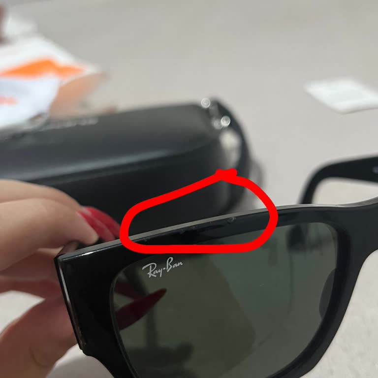 Küçük Düşmede Hasar Gören Gözlük İçin Değişim Talebi