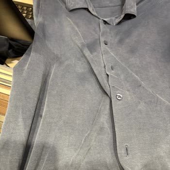 İlk Yıkamada Rengi Solan Gömlekler İçin Değişim Talebi Ve Mağduriyet