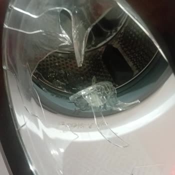 Çamaşır Makinesi Cam Kapağı Patladı, Acil Çözüm Bekliyorum