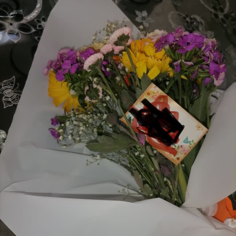 Eksik Ve Farklı Çiçek, İlgisiz Müşteri Hizmeti