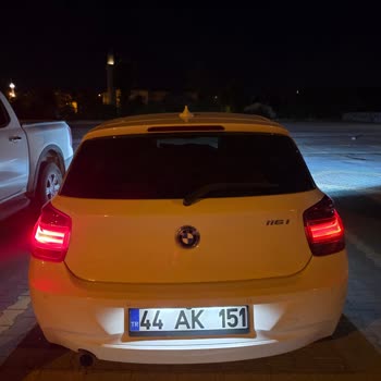 Sağ Stop LED Lambası Kronik Arıza Nedeniyle Gece Sürüşte Risk Oluşturuyor