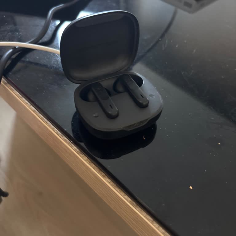 JBL 300 Kulaklığım Şarj Olmuyor, Acil Çözüm Bekliyorum