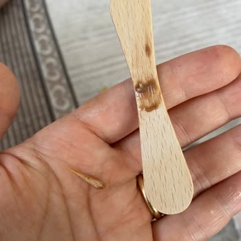 Aldığım Üründe Badem Yerine Tahta Parçası Çıktı: Şok Ve Hayal Kırıklığı