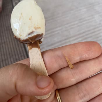 Aldığım Üründe Badem Yerine Tahta Parçası Çıktı: Şok Ve Hayal Kırıklığı