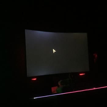 Yeni Alınan Samsung Monitörde Işık Patlaması Sorunu Ve Teknik Servisten Dönüş Yok