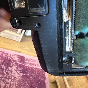 Fakir Süpürgede Kırılmayan Parça Kalmadı, Pişman Oldum