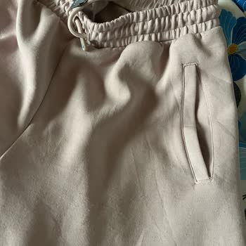 Adidas S***** M******** Eşofman Altında Yoğun Tüylenme Ve Müşteri Hizmetlerinde Hayal Kırıklığı