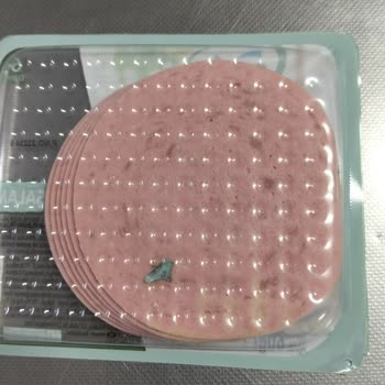 Salam Ürününde Yabancı Cisim ve Müşteri Hizmetleri İletişim Sorunu