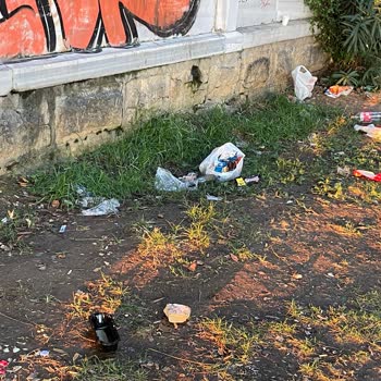 Caddebostan Sahilinde Artan Çevre Kirliliği Ve Yetersiz Temizlik