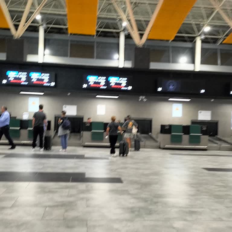 Ajet Uçuşunda Sürekli Rötar Ve İlgisiz Personel Mağduriyeti