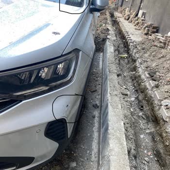 Kazı Çalışması Sırasında Park Halindeki Aracımın Tamponu Çizildi, Bilgilendirme Yapılmadı