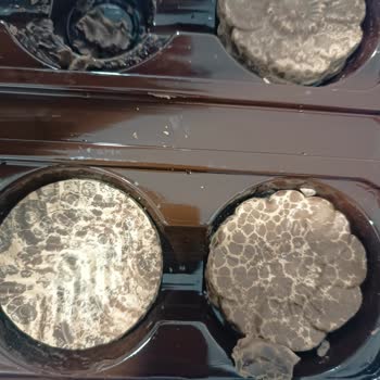 Ülker Bozuk Çikolata Ve İlgisiz Mağaza Personeli Nedeniyle Mağduriyet