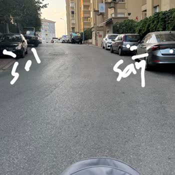 Ümraniye Belediyesi Kaldırımlar Araçlarla Dolu, Güvenli Yürüyüş İmkansız