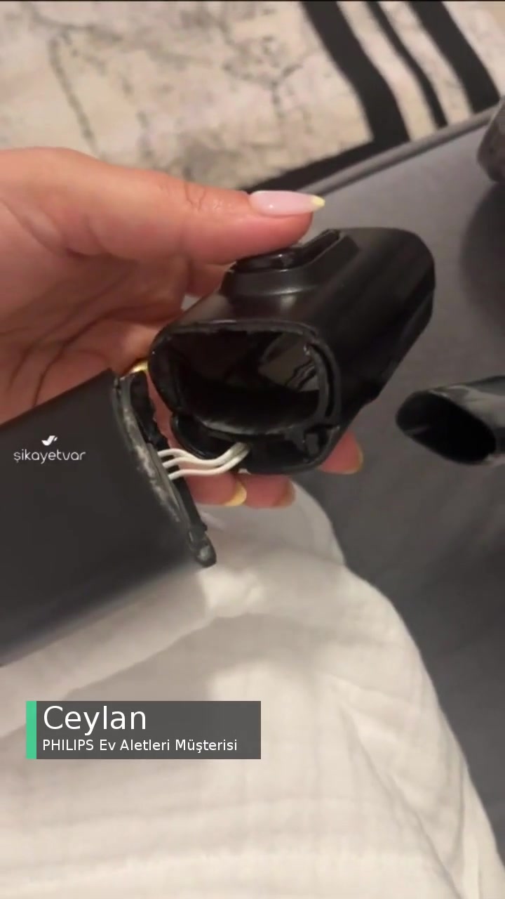 Philips Xc 7040/01 Dikey Süpürge Üretim Hatası videonun kapak resmi
