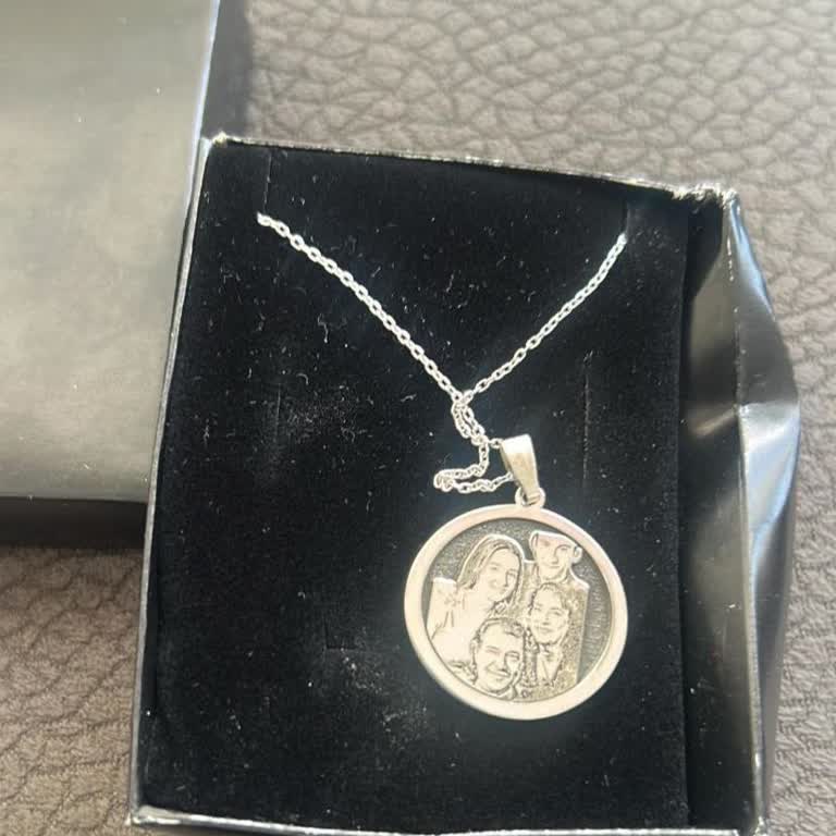 Beklentileri Karşılamayan Kötü Kaliteli Kolyeye Ve İlgisiz Müşteri Hizmetine Hayal Kırıklığı