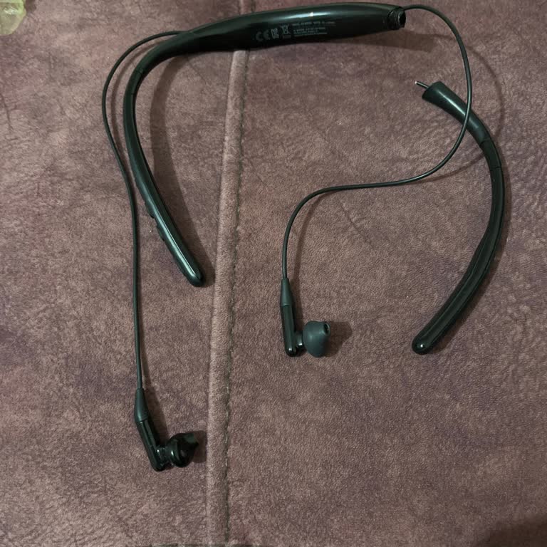 Samsung Kulaklıkta Kablo Kopması Sonrası Servis Ve Bilgilendirme Talebi