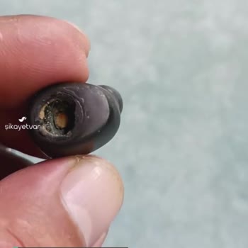 JBL Tws 100 Kulaklık Yumuşak Tuş Plastiği Sertleşerek Koptu!