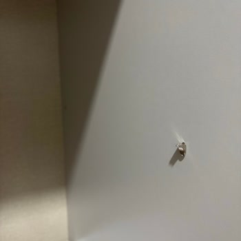 Gardırop Raf Tutamaçlarının Kırılması Ve Yedek Parça Sorunu