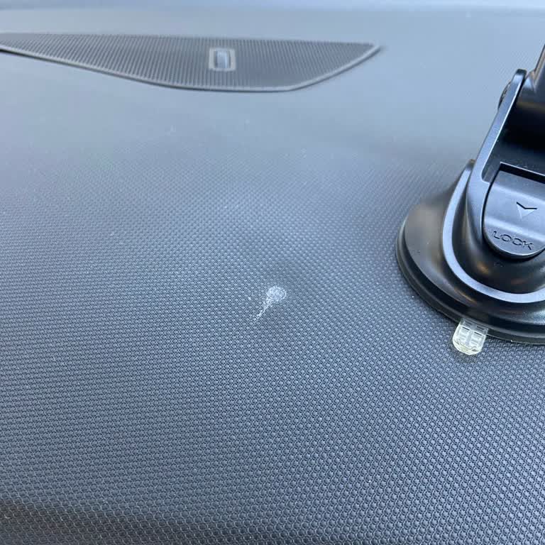 Opel Yetkili Serviste Bakım Sonrası Aracımda Oluşan Hasar Ve İlgisizlik