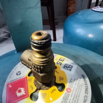 Yeni Alınan Tüpün Contası Eski Ve Çatlak Çıktı, Güvenlik Zafiyeti Yaşadım