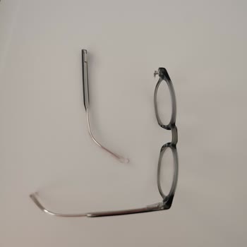 Opmar Optik David Beckham Gözlükte Sap Kırılması Ve Uzun Çözüm Süreci Mağduriyeti