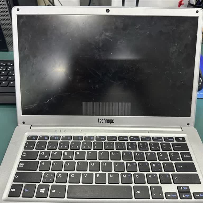 Garantiye Gönderilen Mini PC'nin Ekranı Kırık Geldi, Kimse Sorumluluk Almıyor