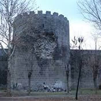 Diyarbakır Büyükşehir Belediyesi Restorasyondan Sorumlu Kurum Ve Merciler Şikayeti
