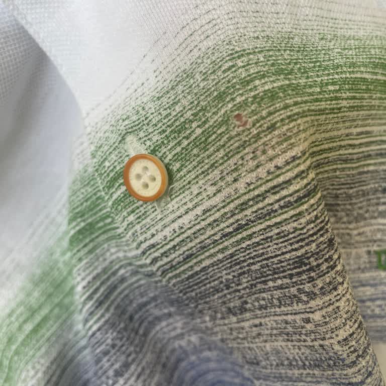 Aldığım Tişörtteki Yırtık Nedeniyle Mağduriyet Yaşadım, İade Talebim Karşılanmadı