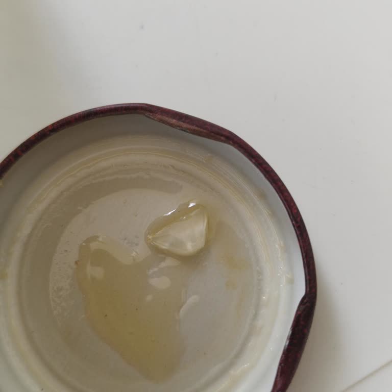 Bal Kavanozundan Çıkan Cam Parçası Çocuğumun Sağlığını Tehlikeye Attı