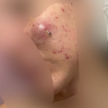 By Cosmomed Ataşehir'de Bulunan Merkezde Davranış Şekilleri Hepsinin Fiyasko!
