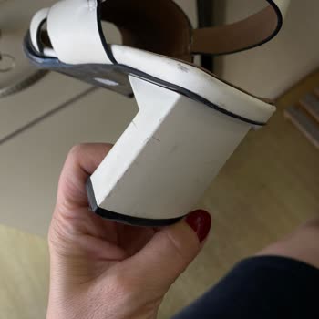 Derimod Sandaletlerde Sürekli Çizilme Sorunu Ve İade Talebim