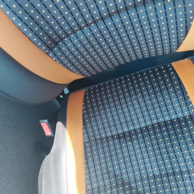 Kırık Koltukla Tehlikeli Yolculuk: Uyarımıza Rağmen Umursanmadık!