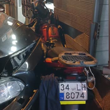 Park Halindeki Motoruma Çarpıldı, Mağduriyetim Giderilsin