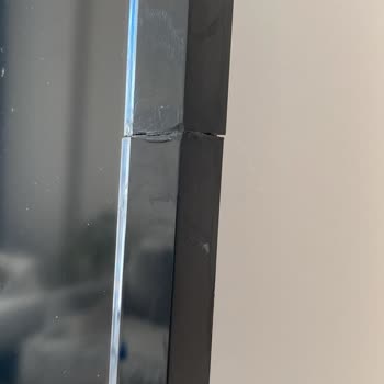 Servis Sonrası Ekran Hasarı Ve Yetersiz Onarım Nedeniyle Mağduriyet