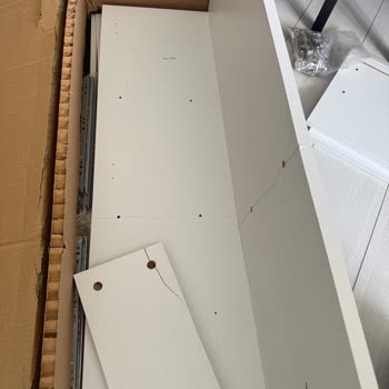 Hasarlı Banyo Dolabı Ve 4 Haftadır Çözülmeyen Sorun