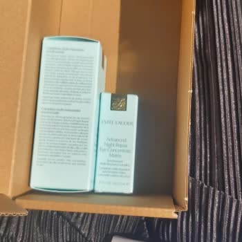 Estee Lauder Ruj Hediyesi Gönderilmedi, Satıcıdan Yanıt Alınamıyor