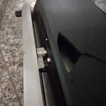 Media Markt'tan Aldığım Arnica Tost Makinesi Hem Bozuldu Hem De Kırık Teslim Edildi, Mağduriyetim Giderilmiyor