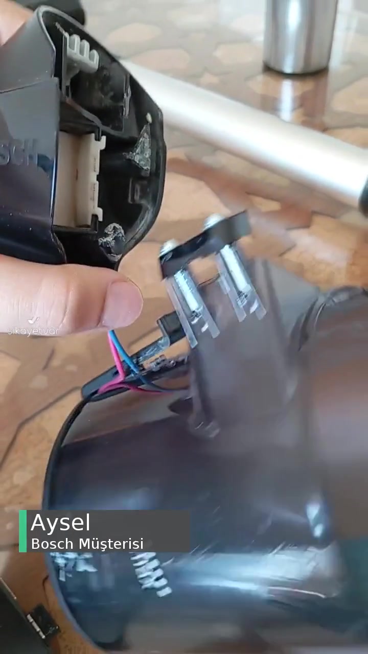 Bosch Dikey Süpürge Şikayeti videonun kapak resmi