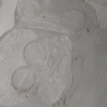Erikli Su Siparişlerinde Hijyenik Olmayan Ambalaj Sorunu Tekrar Ediyor
