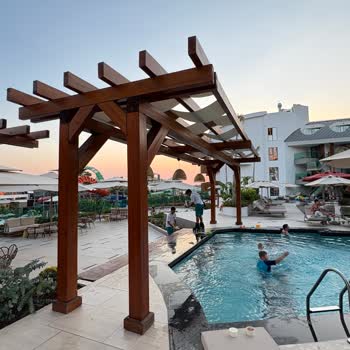 Oda Temizliği Gürültüsü Ve Havuzda Hijyen Sorunları