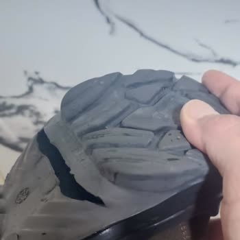 Altı Ayda Yırtılan Ayakkabı Hayal Kırıklığı Yarattı