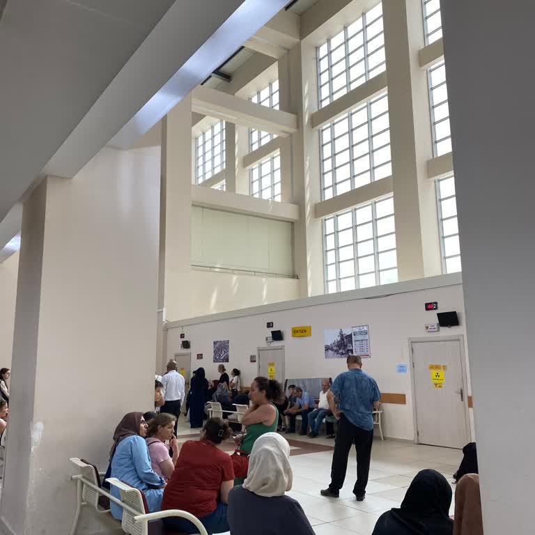 Röntgen Odası Yetersizliği Nedeniyle Uzun Bekleme Süresi