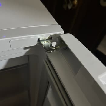 Üç Kez Sorunlu Derin Dondurucu Teslimatı Ve İade Sürecinde Belirsizlik Yaşadım