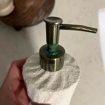 I Received a Rusty Zara Home Soap Dispenser and Got No Help Retrieving My Invoice