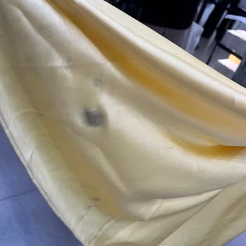 Defolu Elbise İki Kez Gönderildi, Müşteri Mağdur Edildi