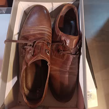 5 Günde Yırtılan Ayakkabı Ve Mağazanın İlgisizliği