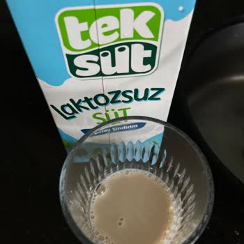 Aldığım Laktozsuz Sütün Rengindeki Anormallik Ve Çözüm Talebim