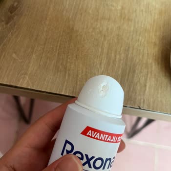I Found Yellow Powder in Rexona Deodorant Can Purchased from Gratis