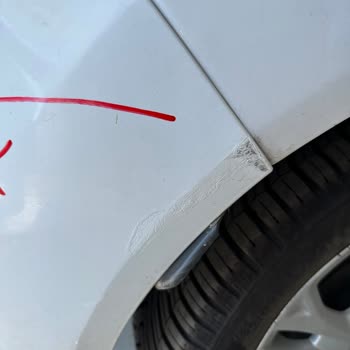 Mini Onarım Sonrası Boya Kalitesizliği Ve Yetersiz Çözüm